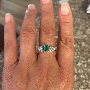 Genuine green emerald with diamond ring